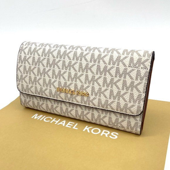 Michael Kors Large Trifold Wallet - Picture 2 of 7